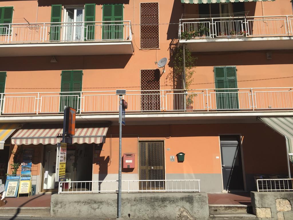 Appartamento Un Giorno Di Sole Lerici Exteriör bild