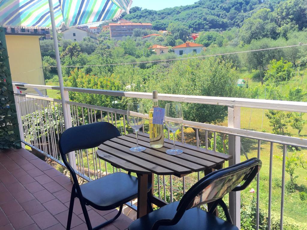 Appartamento Un Giorno Di Sole Lerici Exteriör bild