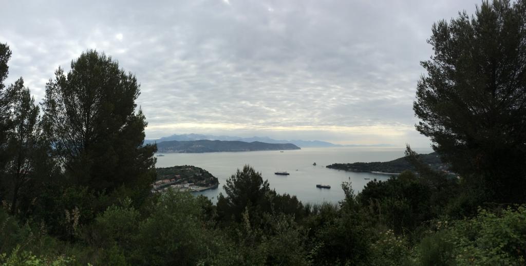 Appartamento Un Giorno Di Sole Lerici Exteriör bild