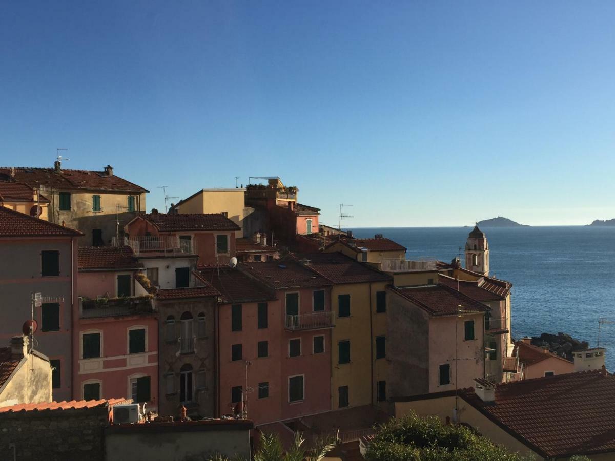Appartamento Un Giorno Di Sole Lerici Exteriör bild